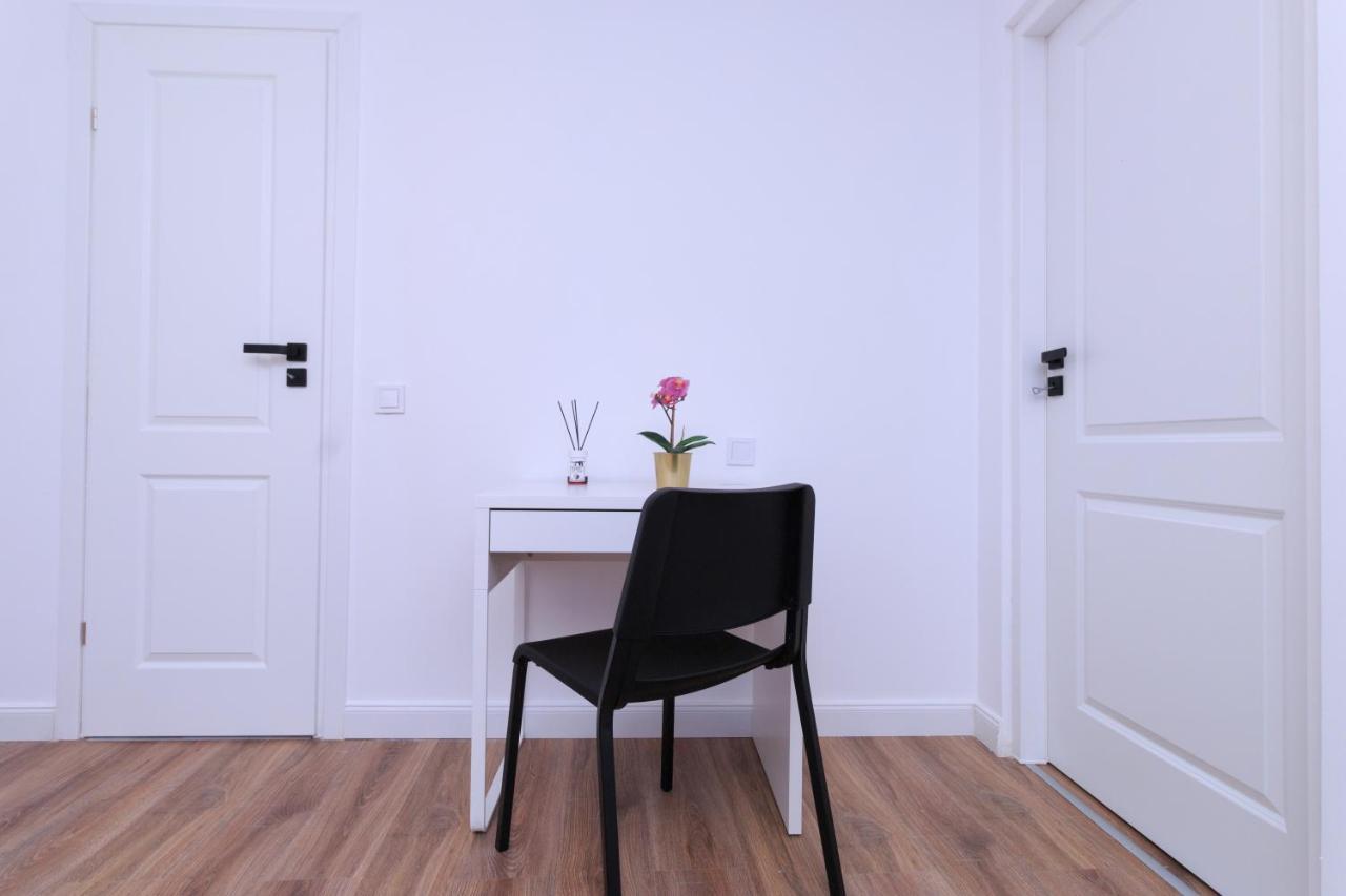 Best View Ap With Parking And 2 Bathrooms Sinaia Exteriér fotografie