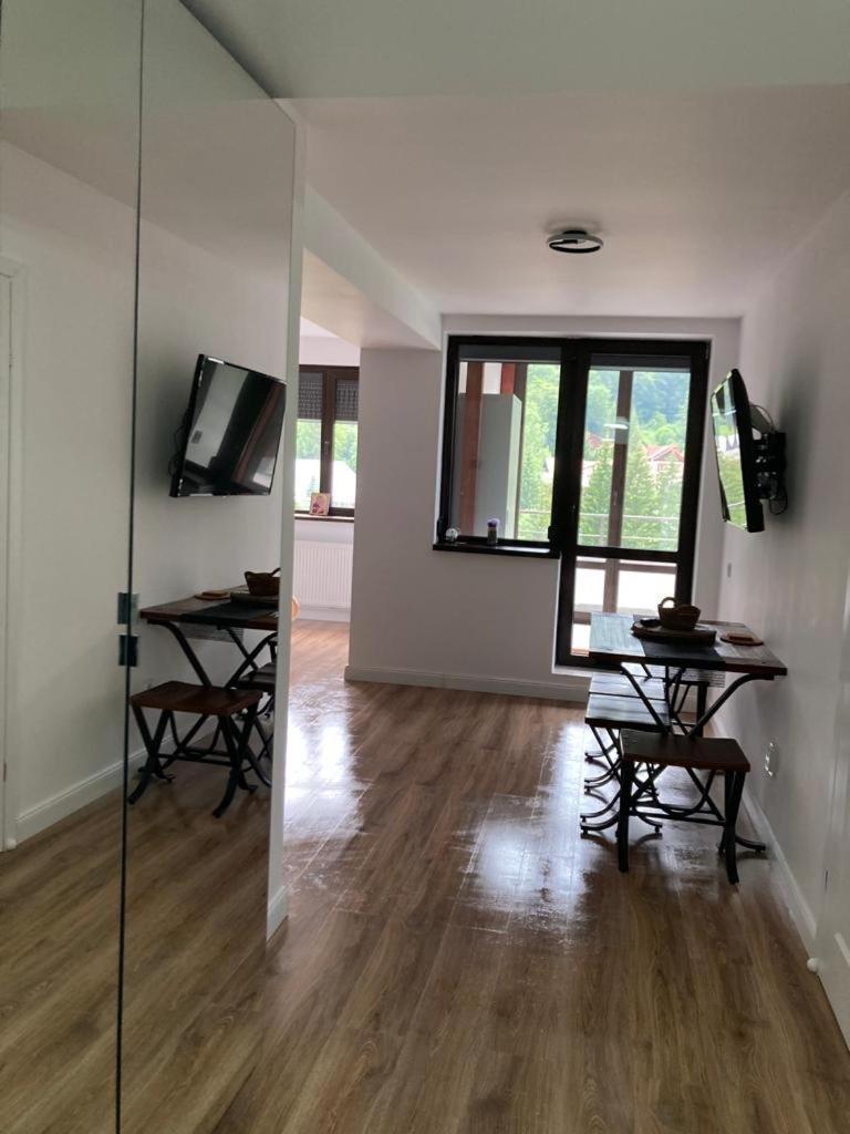 Best View Ap With Parking And 2 Bathrooms Sinaia Exteriér fotografie