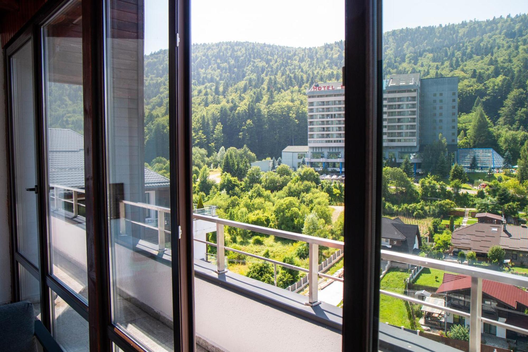 Best View Ap With Parking And 2 Bathrooms Sinaia Exteriér fotografie