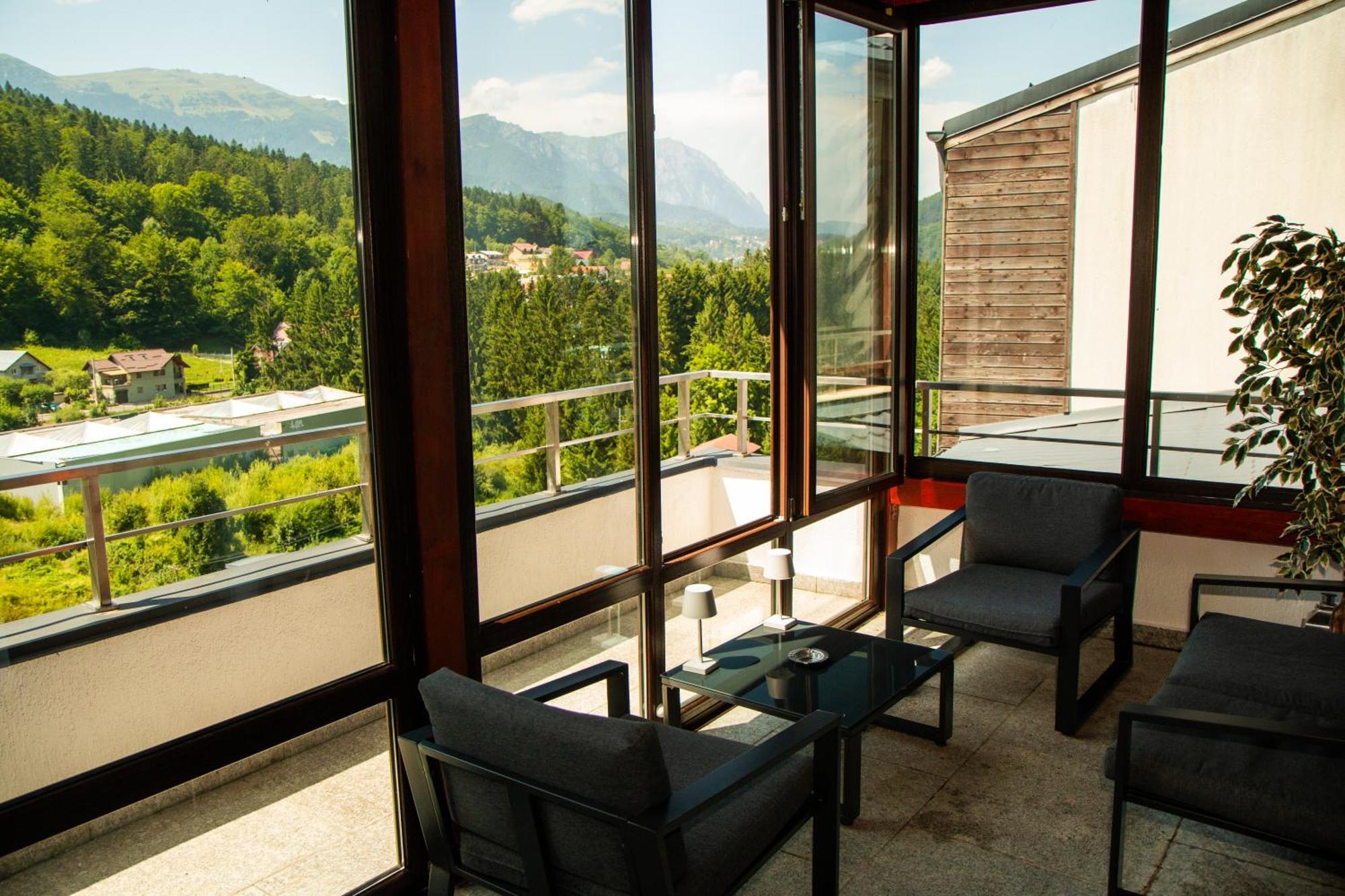 Best View Ap With Parking And 2 Bathrooms Sinaia Exteriér fotografie