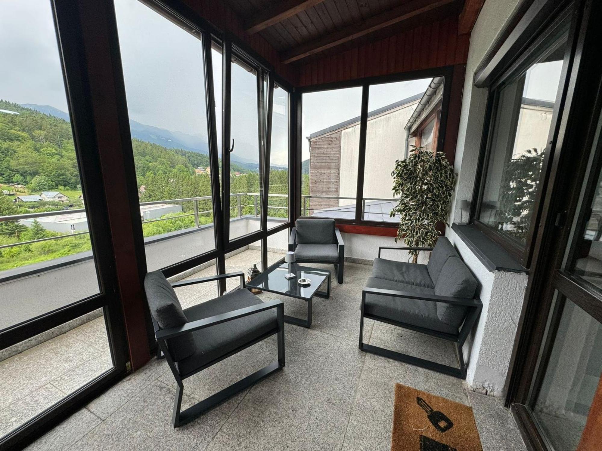 Best View Ap With Parking And 2 Bathrooms Sinaia Exteriér fotografie