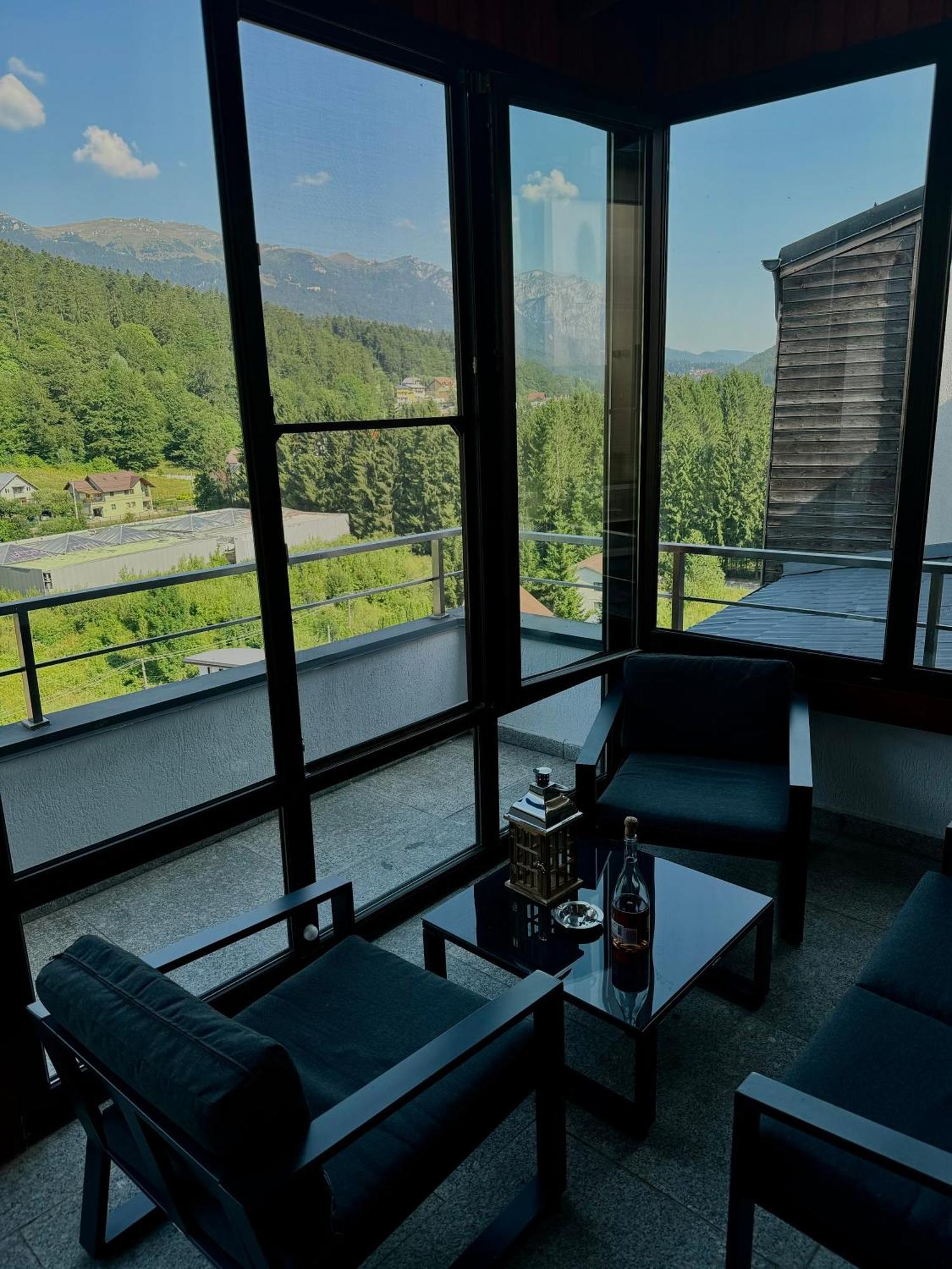 Best View Ap With Parking And 2 Bathrooms Sinaia Exteriér fotografie